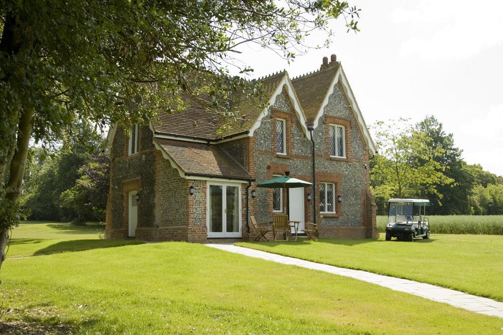 Oakley Hall Hotel Basingstoke Dış mekan fotoğraf