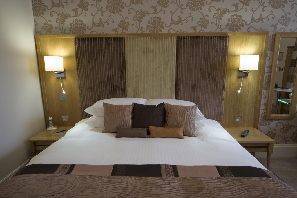 Oakley Hall Hotel Basingstoke Dış mekan fotoğraf