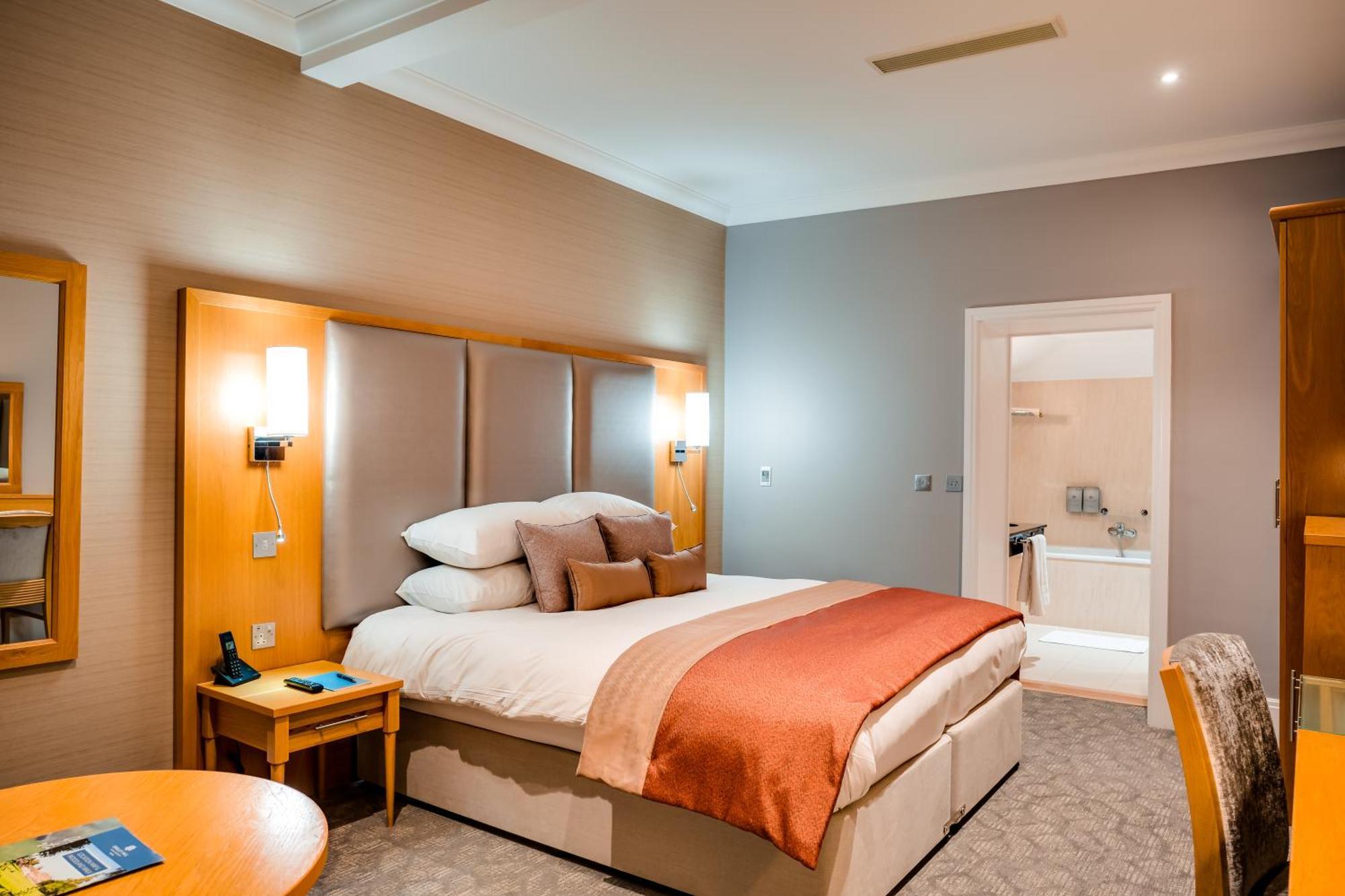 Oakley Hall Hotel Basingstoke Dış mekan fotoğraf