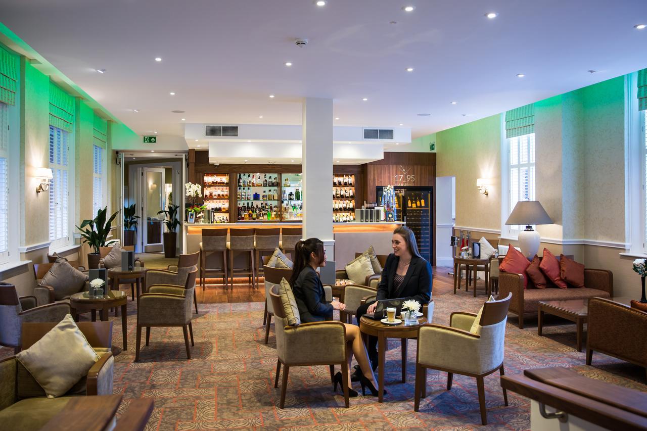 Oakley Hall Hotel Basingstoke Dış mekan fotoğraf